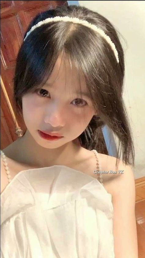庭院中的女人