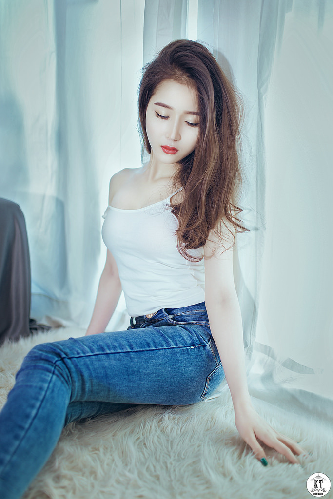 李白夹小玩具出门writeas